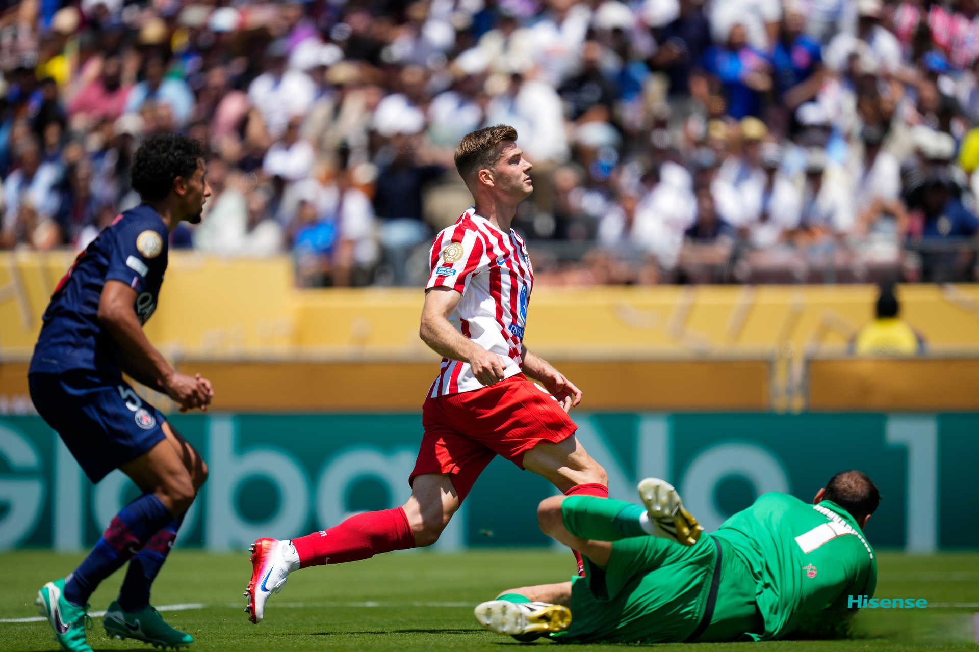 包含赛地聚焦:欧冠窗口期热度飙升;里昂豪取连胜;更衣室稳定;身体对抗强度拉满的词条 包含赛地聚焦:欧冠窗口期热度飙升;里昂豪取连胜;更衣室稳定;身体对抗强度拉满的词条