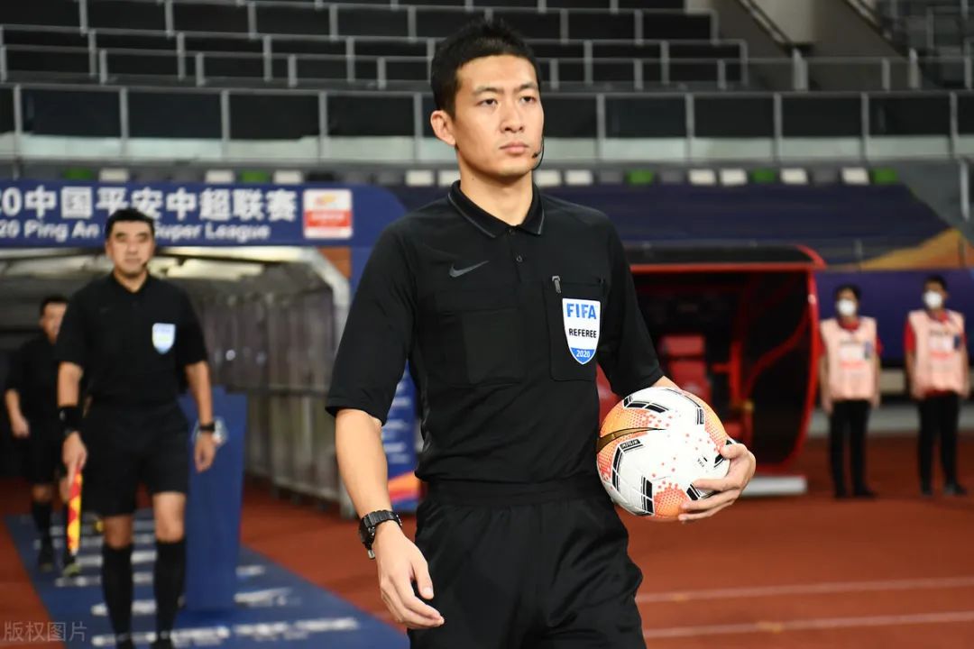 冲刺阶段欧篮联焦点战,本菲卡远射贴柱,质疑声仍在,细节决定成败的简单介绍 冲刺阶段欧篮联焦点战,本菲卡远射贴柱,质疑声仍在,细节决定成败的简单介绍